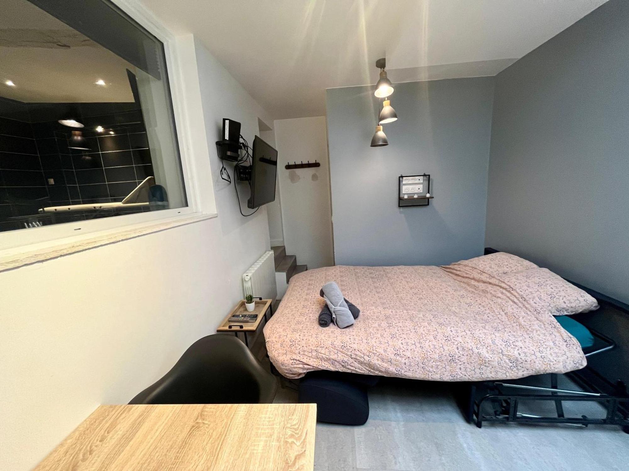 Apartamento Escapade Romantique - Jacuzzi Et Parking Prive - 002 Ruan Exterior foto